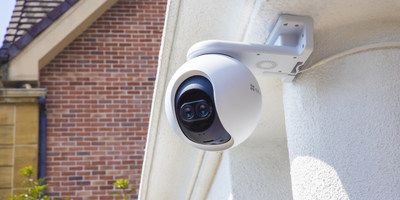 The C8PF features one of the best zoom dual-lens in the smart home camera market.